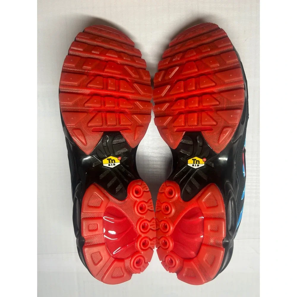 Nike details brand